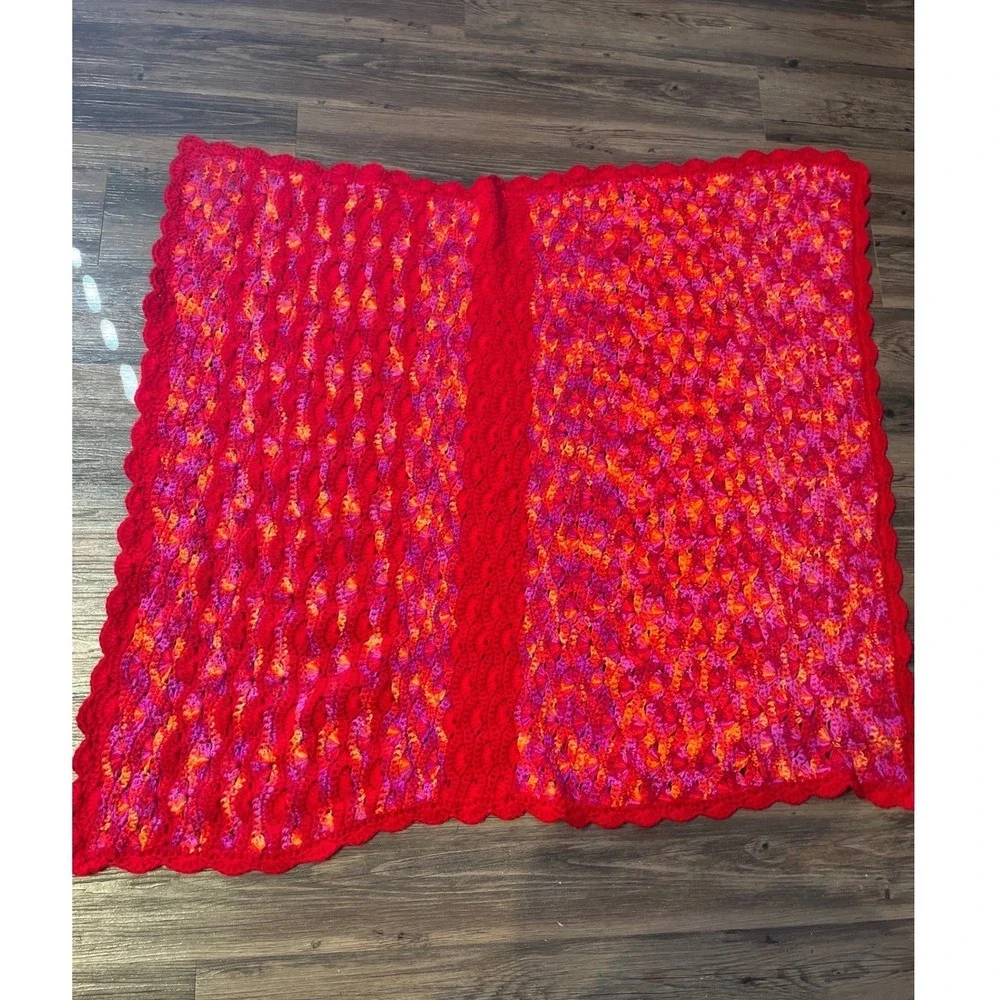 Handmade Crochet Blanket Red Orange Pink Ombre Scalloped Edge Cozy Throw 40
